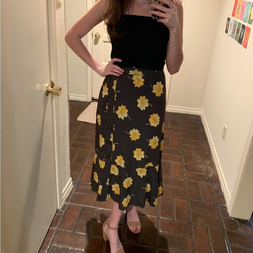 Madewell Side-Button Ruffle-Hem Midi Skirt in Fall Flowers Size 4